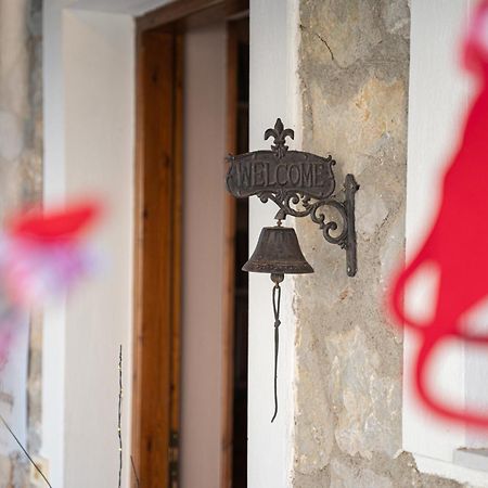 Rock Dandy Deluxe Chalet In Arachova - Delphi, Sauna, Prv Parking, Amazing View Exterior photo