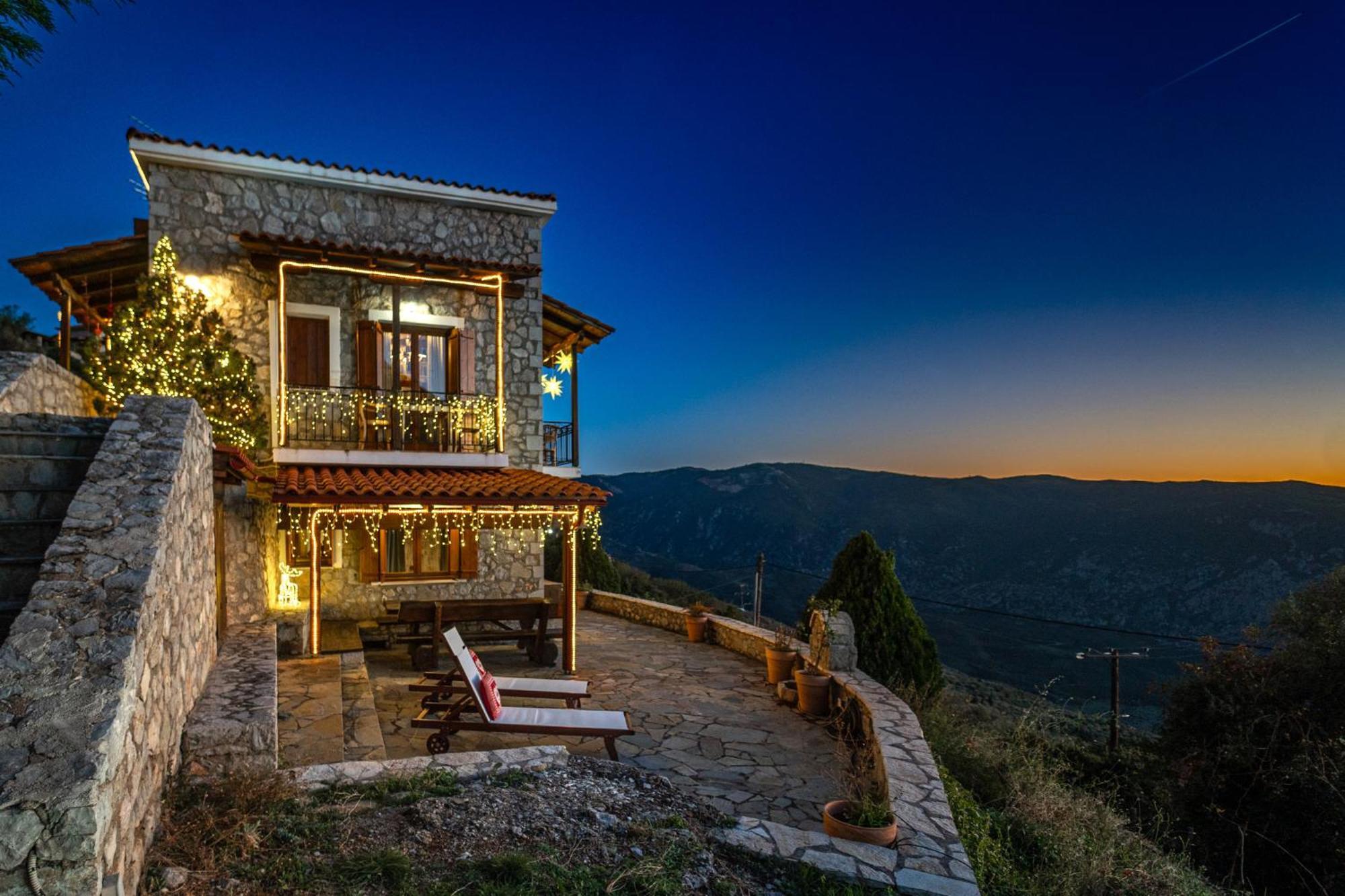 Rock Dandy Deluxe Chalet In Arachova - Delphi, Sauna, Prv Parking, Amazing View Exterior photo