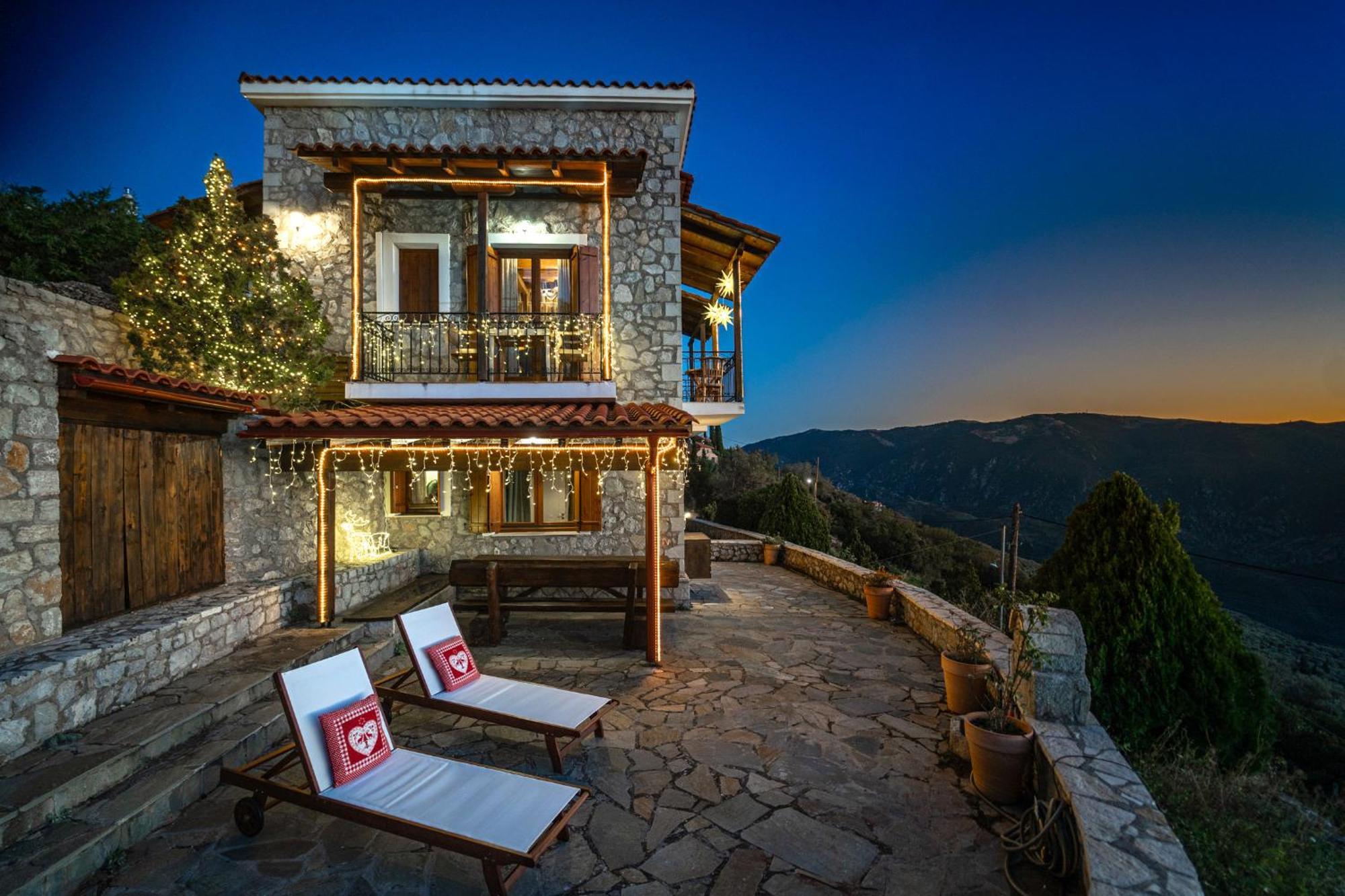 Rock Dandy Deluxe Chalet In Arachova - Delphi, Sauna, Prv Parking, Amazing View Exterior photo