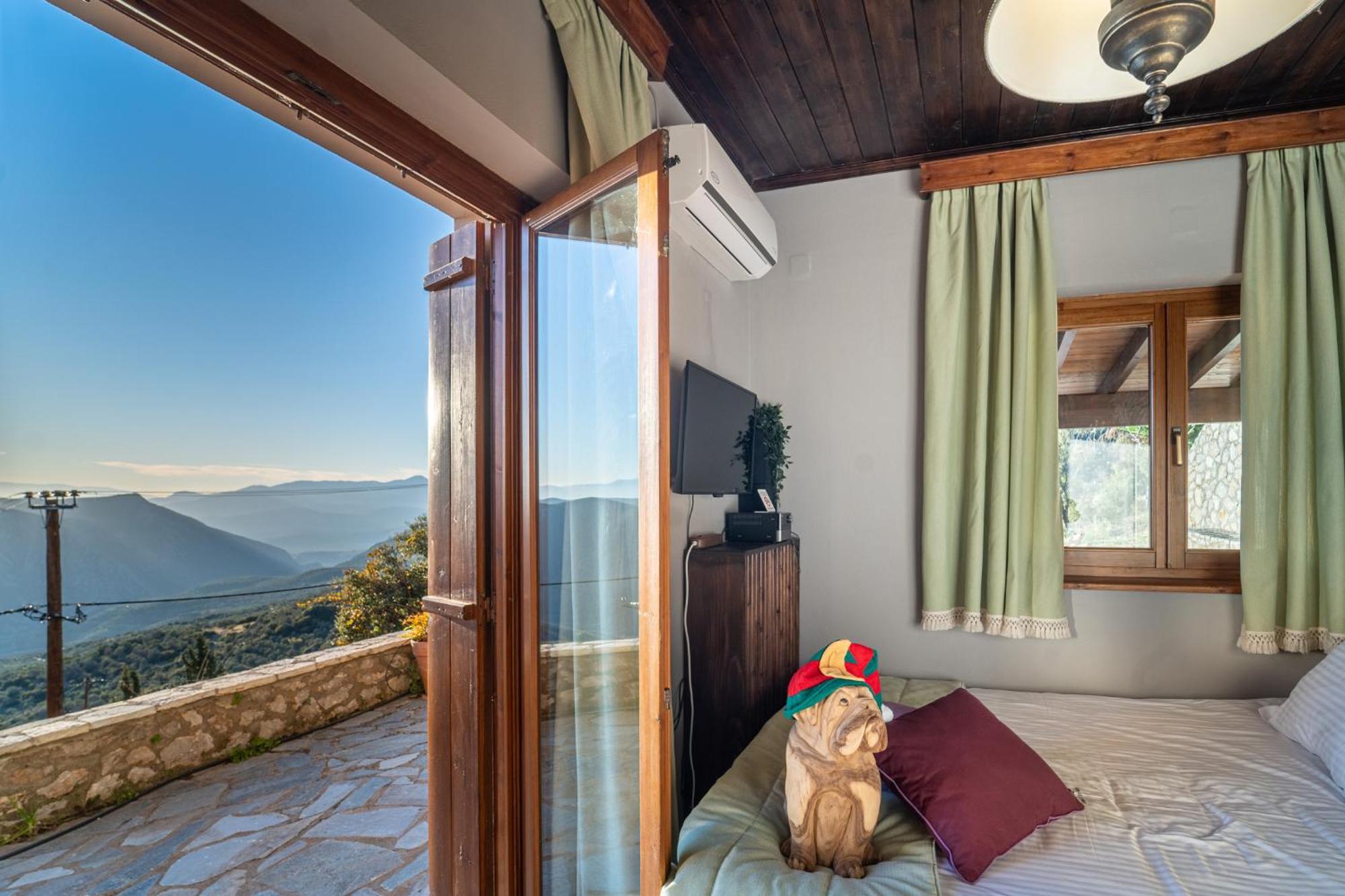 Rock Dandy Deluxe Chalet In Arachova - Delphi, Sauna, Prv Parking, Amazing View Exterior photo