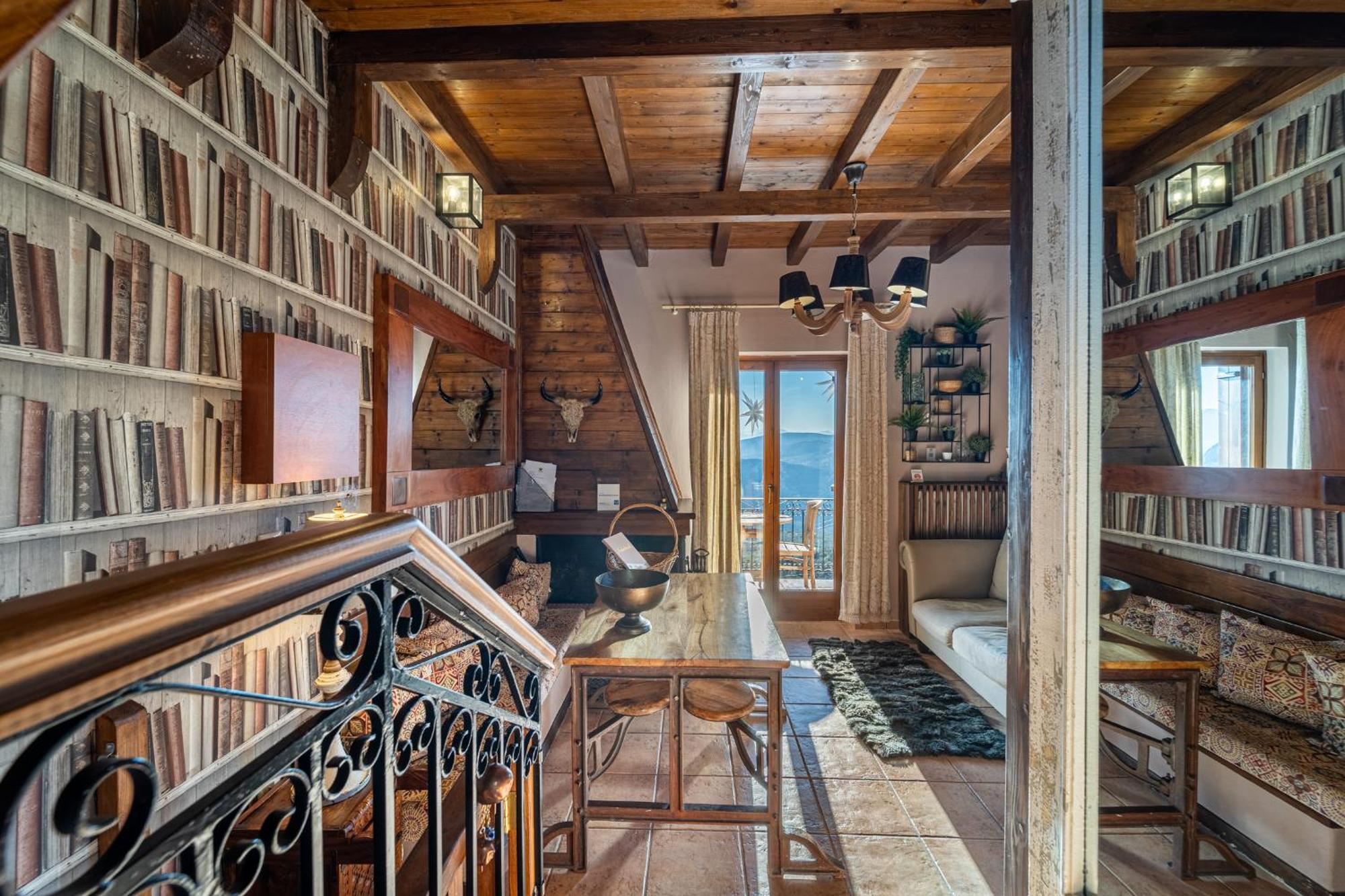 Rock Dandy Deluxe Chalet In Arachova - Delphi, Sauna, Prv Parking, Amazing View Exterior photo