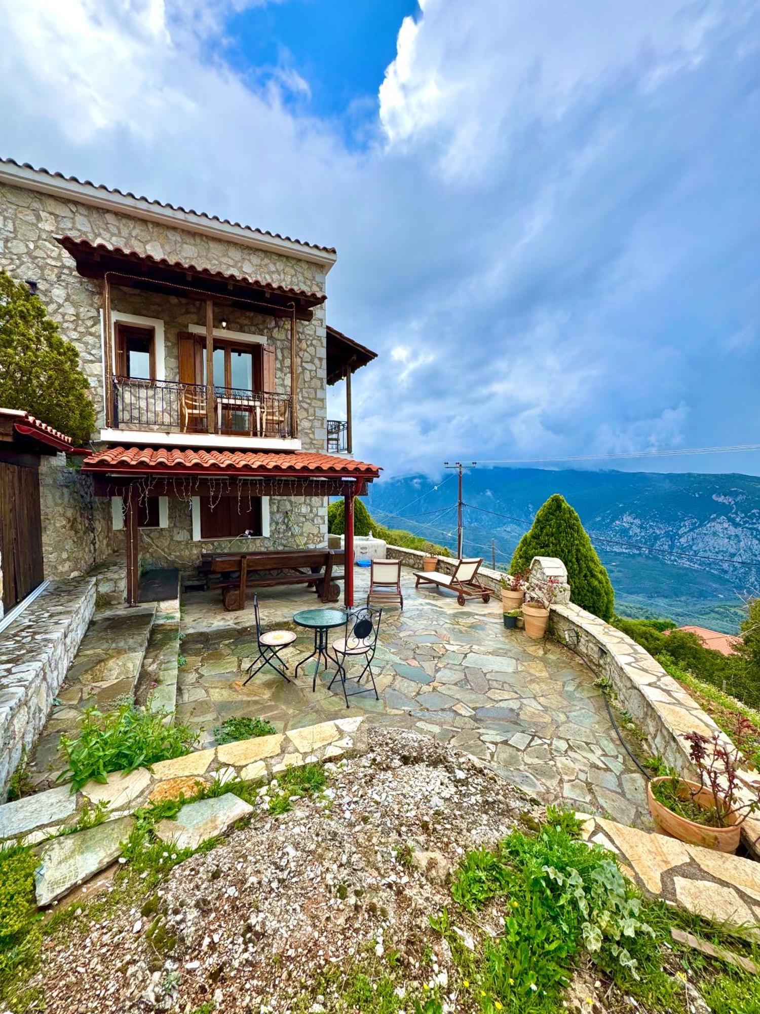 Rock Dandy Deluxe Chalet In Arachova - Delphi, Sauna, Prv Parking, Amazing View Exterior photo